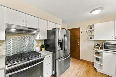 1325 Sumter Avenue N, Golden Valley, MN 55427 - Photo 8