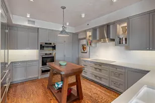 110 Bank St SE, Minneapolis, MN 55414 - Photo 14