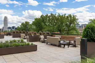 110 Bank St SE, Minneapolis, MN 55414 - Photo 106