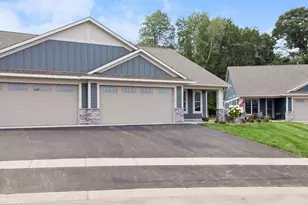 2915 Thompson Dr, River Falls, WI 54022 - Photo 2