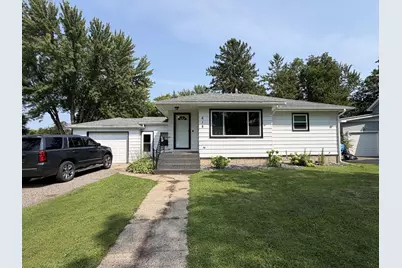 618 N Miller Avenue, Litchfield, MN 55355 - Photo 2