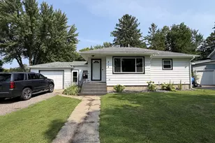 618 N Miller Ave, Litchfield, MN 55355 - Photo 2