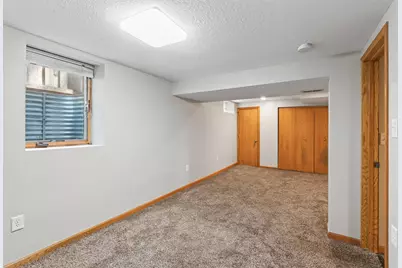 6817 47th Avenue N, Crystal, MN 55428 - Photo 30