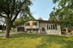 801 Sunrise Blvd, Redwood Falls, MN 56283 - Photo 1