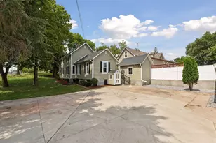 933 Ramsey St, Hastings, MN 55033 - Photo 36
