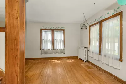 216 E 3rd Street, Chaska, MN 55318 - Photo 4