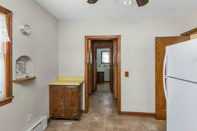 216 E 3rd Street, Chaska, MN 55318 - Photo 14