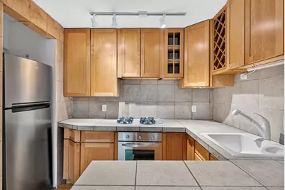 1912 Dupont Avenue S #105, Minneapolis, MN 55403 - Photo 6