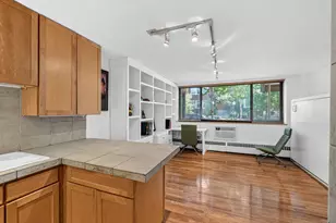 1912 Dupont Ave S, Minneapolis, MN 55403 - Photo 6