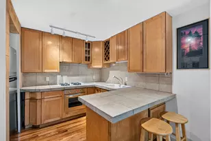 1912 Dupont Ave S, Minneapolis, MN 55403 - Photo 4