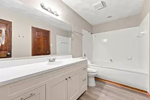 1213 W 158th St, Burnsville, MN 55306 - Photo 24