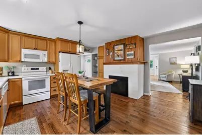 21175 Minnetonka Boulevard, Shorewood, MN 55331 - Photo 6