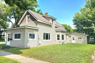 801 5th St SW, Willmar, MN 56201 - Photo 2
