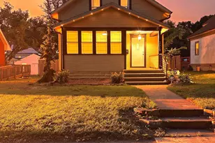 2619 James Ave N, Minneapolis, MN 55411 - Photo 2