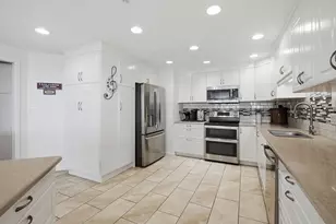 168 6th St E, Saint Paul, MN 55101 - Photo 14