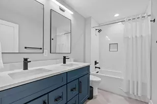 4052 Alabama Ave S, Saint Louis Park, MN 55416 - Photo 6