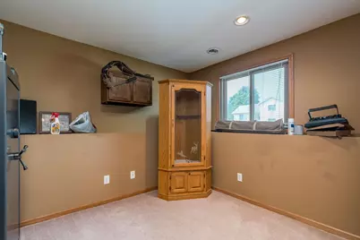 1114 Engesser Lane, Saint Peter, MN 56082 - Photo 24