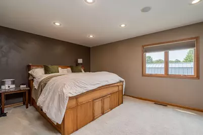 1114 Engesser Lane, Saint Peter, MN 56082 - Photo 14
