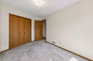 972 Pointe Way, Eagan, MN 55123 - Photo 18