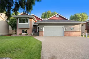 920 100th Ln NE, Blaine, MN 55434 - Photo 1