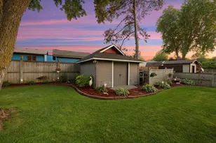 920 100th Ln NE, Blaine, MN 55434 - Photo 4