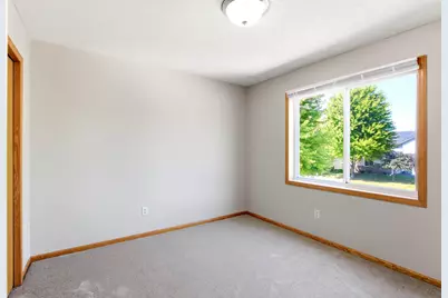 1676 Philipp Way, Shakopee, MN 55379 - Photo 26