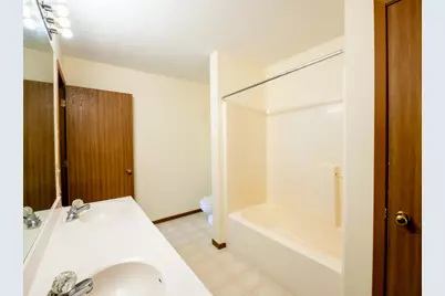 15872 Granada Avenue, Apple Valley, MN 55124 - Photo 22