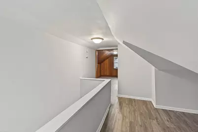 2057 Giesmann Street, Roseville, MN 55113 - Photo 18