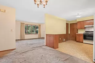 405 Terrace Dr, Roseville, MN 55113 - Photo 8
