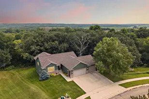 2823 Dunlap Ln SE, Rochester, MN 55904 - Photo 2