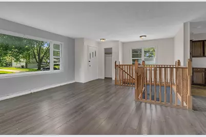 1804 7 1/2 Street SW, Willmar, MN 56201 - Photo 4
