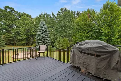 2437 Matterhorn Drive E, Maplewood, MN 55119 - Photo 8