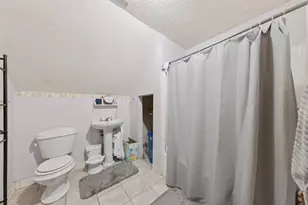 652 Dayton Ave, Saint Paul, MN 55104 - Photo 8