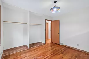 12916 Fairfield Rd W, Minnetonka, MN 55305 - Photo 22