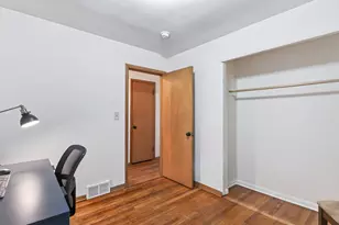 12916 Fairfield Rd W, Minnetonka, MN 55305 - Photo 18