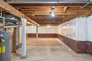 12916 Fairfield Rd W, Minnetonka, MN 55305 - Photo 24