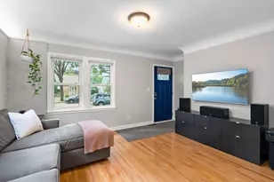 854 21st Ave SE, Minneapolis, MN 55414 - Photo 2
