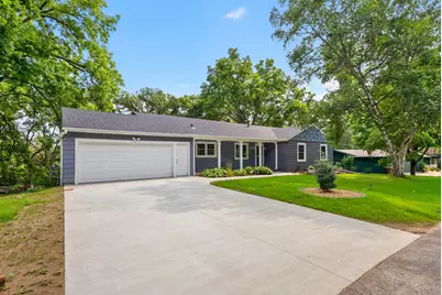 1516 Woodland Drive SW, Rochester, MN 55902 - Photo 2