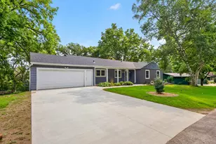 1516 Woodland Dr SW, Rochester, MN 55902 - Photo 2