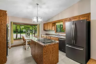 12540 Everest Ct W, Apple Valley, MN 55124 - Photo 6