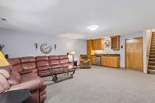 1354 Holly Ave N, Oakdale, MN 55128 - Photo 40