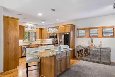 1354 Holly Avenue N, Oakdale, MN 55128 - Photo 12
