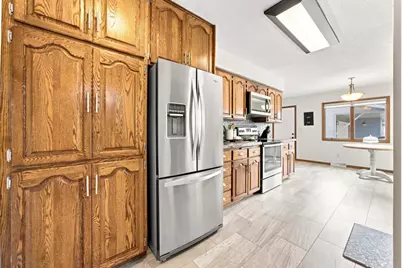 519 Appletree Lane, Moorhead, MN 56560 - Photo 12