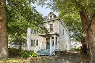 891 Hudson Rd, Saint Paul, MN 55106 - Photo 1