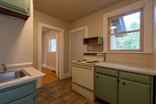 915 College Street N, Fargo, ND 58102 - Photo 8