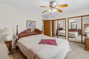 2420 Mendelssohn Ln N, Golden Valley, MN 55427 - Photo 20