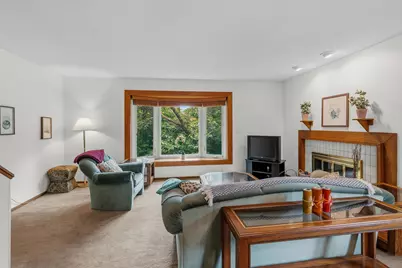 2420 Mendelssohn Lane N #5, Golden Valley, MN 55427 - Photo 4