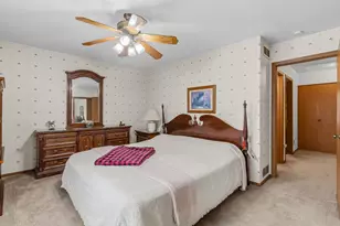 2420 Mendelssohn Ln N, Golden Valley, MN 55427 - Photo 14