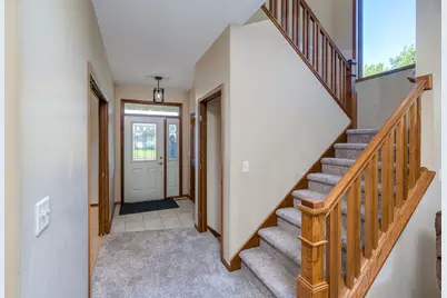 113 Oak Marsh Drive, Mankato, MN 56001 - Photo 6