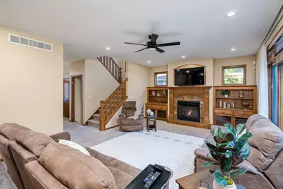 113 Oak Marsh Drive, Mankato, MN 56001 - Photo 10